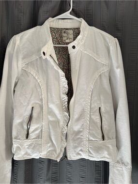 Tulle White Ruffle-Trim Jean Jacket